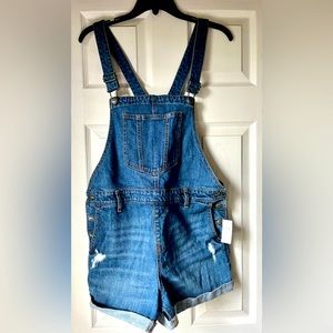 NWT Old Navy Woman’s Denim Short Overalls size M